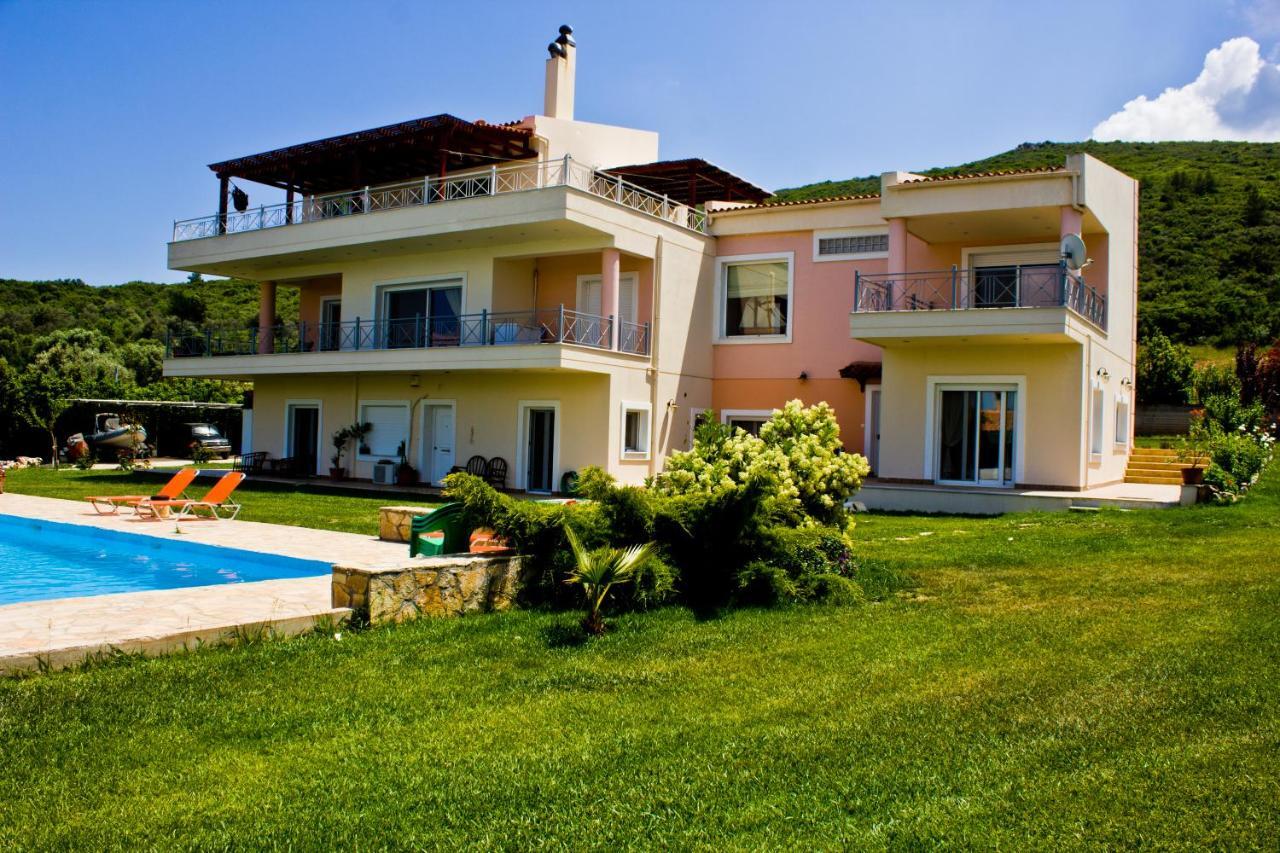 Brina'S Luxury Apartments Agioi Apostoloi  Exteriér fotografie